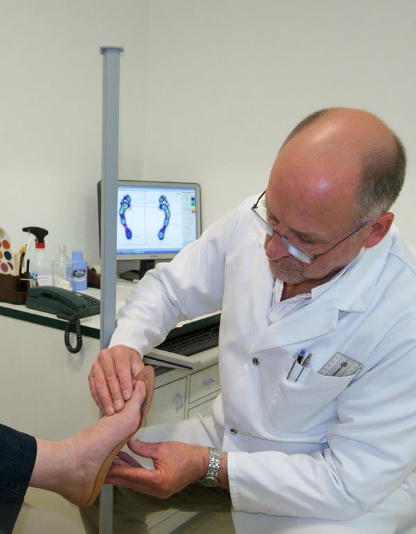 индивидуальные стельки FORMTHOTICS . ПОКАЗАНИЯ , ТЕХНОЛОГИЯ, ПРЕИМУЩЕСТВА